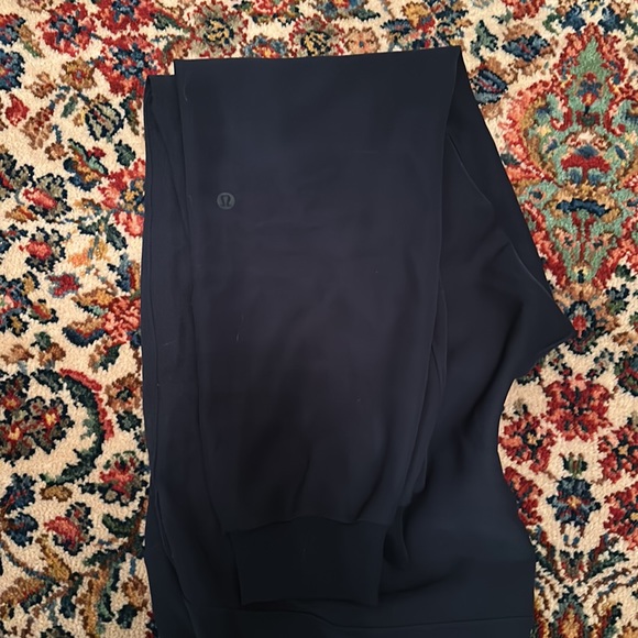 LULULEMON KEEP MOVING JOGGER TRUE NAVY - Picture 4 of 4